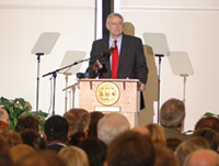 Mayor Barrett delivers 2009 State of the City address. 
